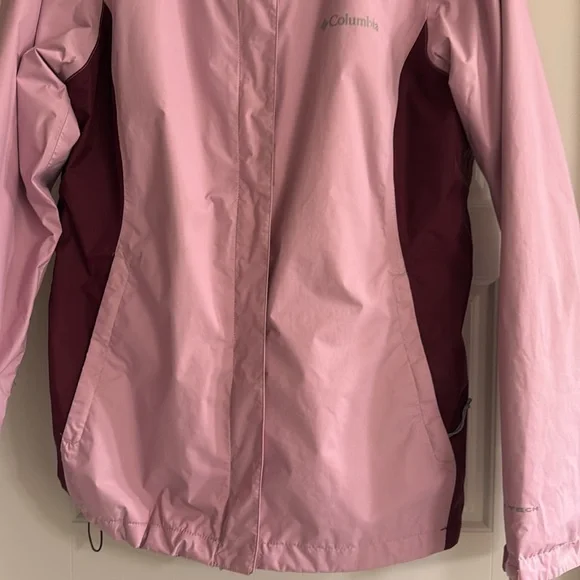 Columbia Rainjacket. Women’s size medium - Picture 4 of 11